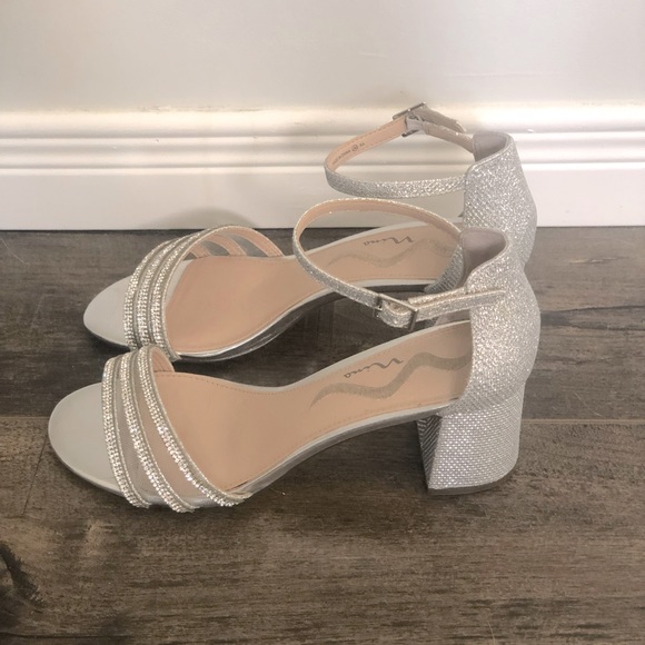 Shoes - *NEVER WORN* Beautiful sparkly high heals from the Shoe Company.